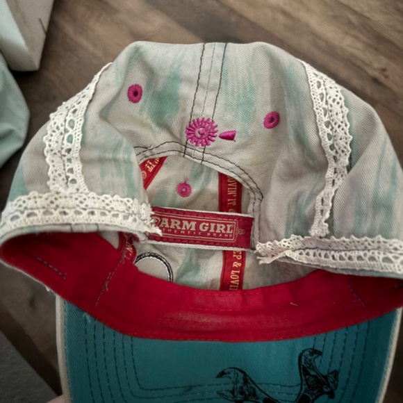 Baseball cap - Picture 2 of 2